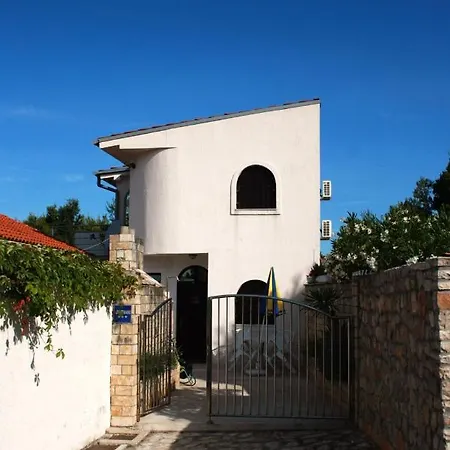 5078b Apartment Murter