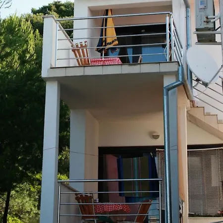 Apartment 5078b