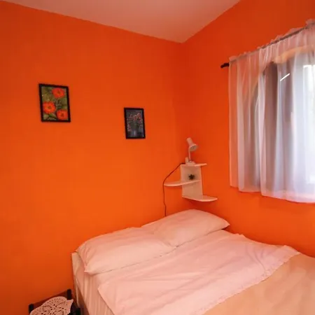 5078b Apartment *